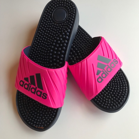 adidas Shoes - ✨HOST PICK✨Adidas slide NWT hot pink sandal 8
